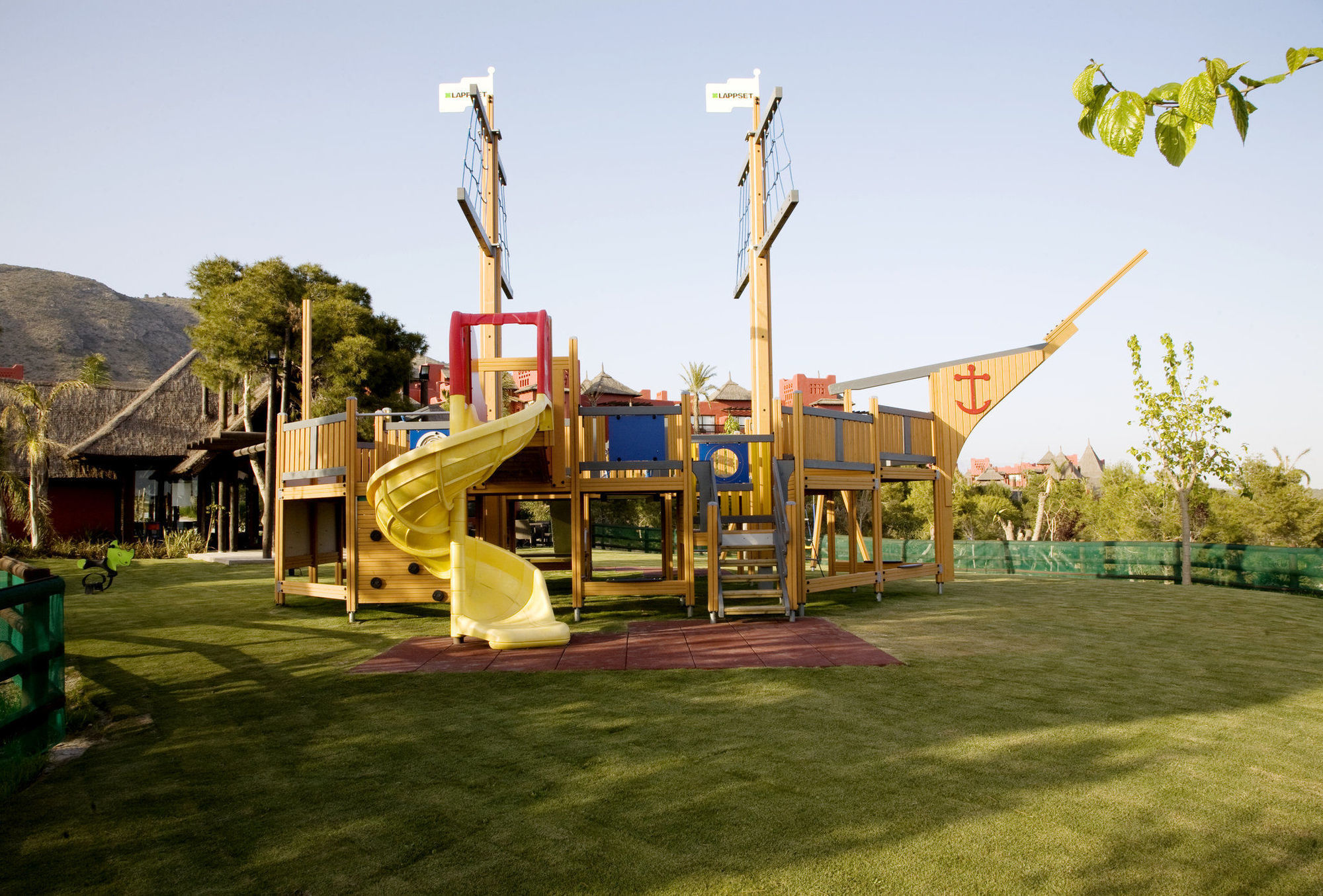 아시아 가든 호텔 앤 타이 스파, 어 로얄 하이드어웨이 호텔 피네스트라트 시설 사진 Playground at the resort